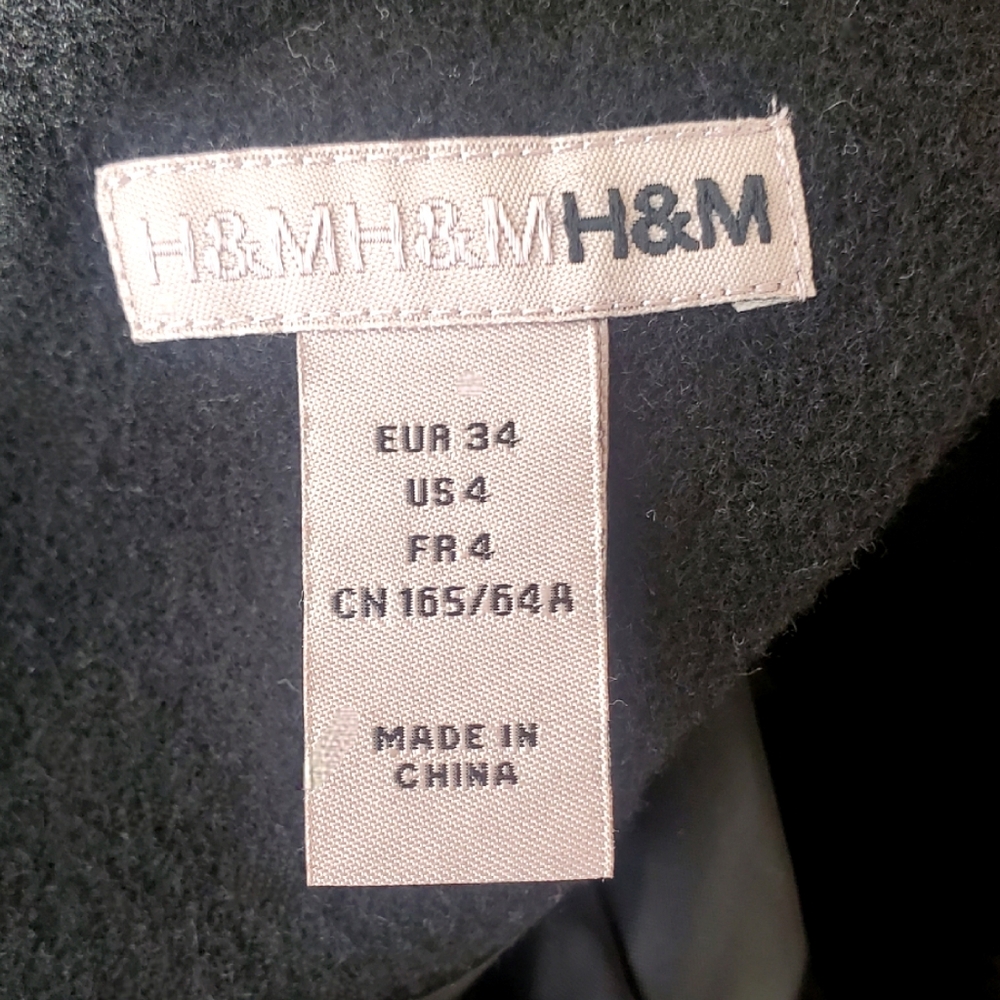H&M Pleaded Wool Skirt , Size 4 - Picture 4 of 7